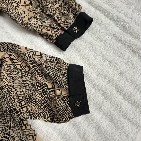 Trina Turk Women's Long Sleeve Blouse Hidden Button Geo Print Silk Size Medium - Picture 5 of 8